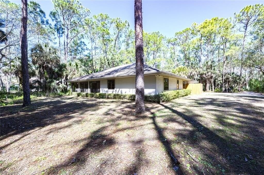 5356 Sycamore Dr - Photo 3 of 20