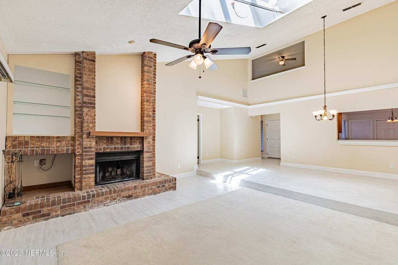 536 Pine Forest Trl - Photo 3 of 42