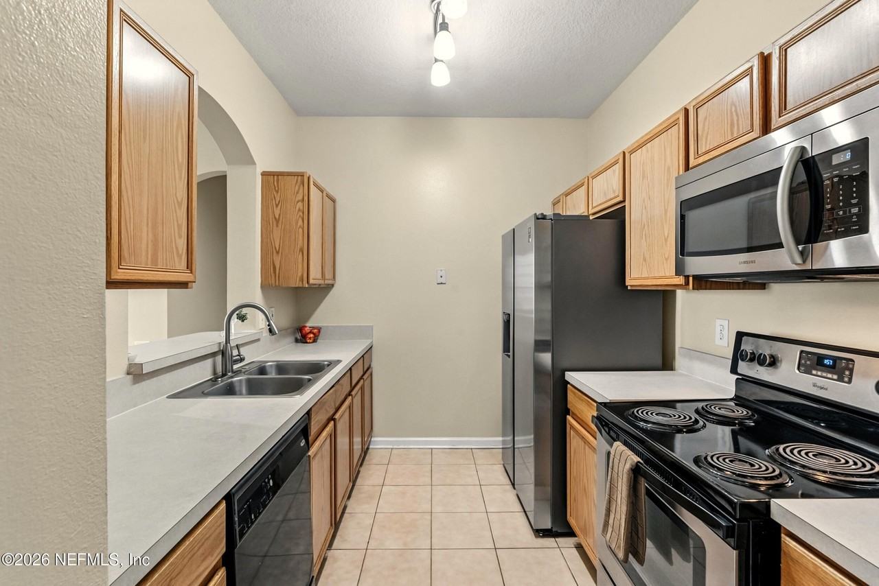 7990 Baymeadows Rd E Unit 410 - Photo 7 of 24