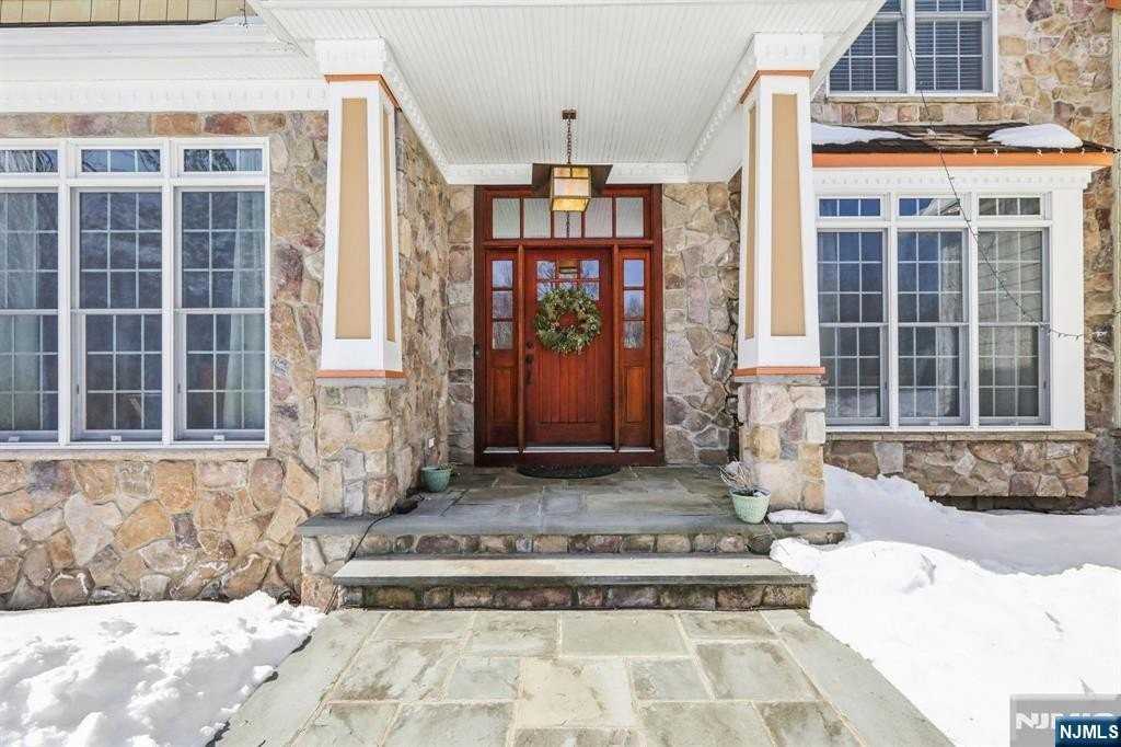 12 Cowie Rd - Photo 4 of 50