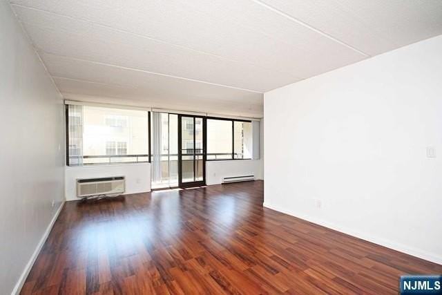 555 Gorge Rd - Photo 2 of 11