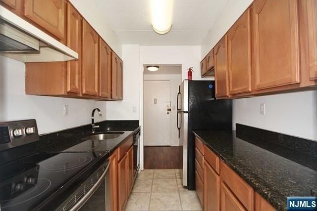 555 Gorge Rd - Photo 4 of 11