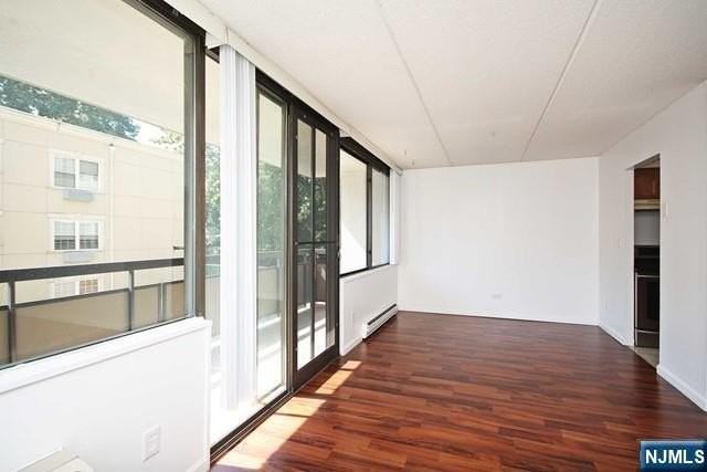 555 Gorge Rd - Photo 6 of 11