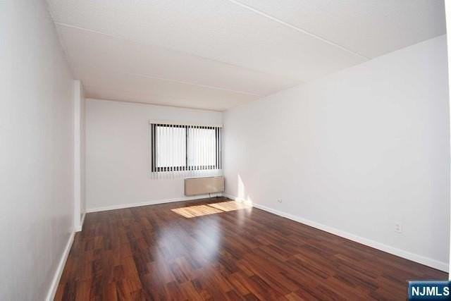 555 Gorge Rd - Photo 7 of 11