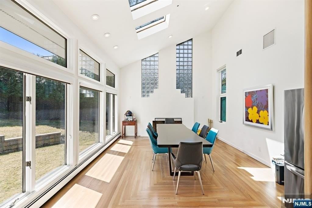 1 Hemlock Dr - Photo 4 of 23