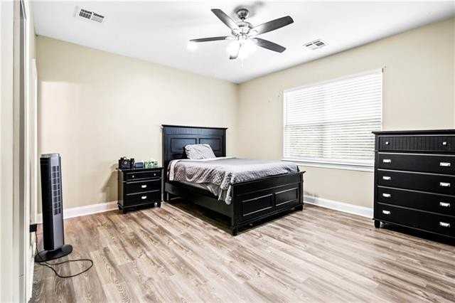 1521 31st St - Photo 6 of 13