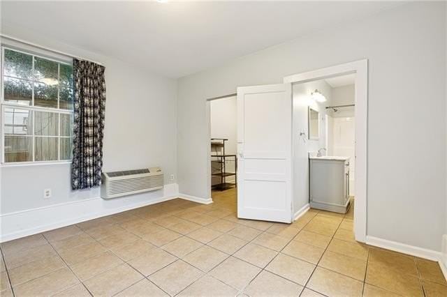 3214 Ponce De Leon St #A - Photo 6 of 10