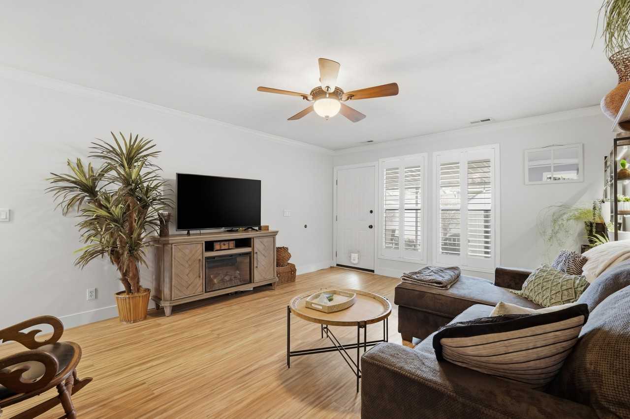 5957 S Sultan Cir - Photo 3 of 26