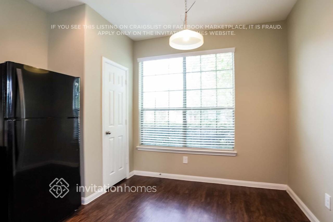 13433 Raintree Dr - Photo 7 of 19