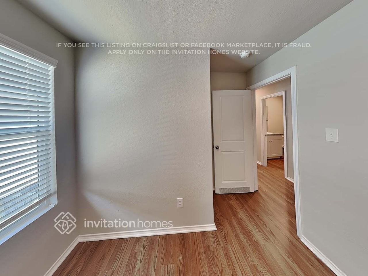 5422 Verdugos Palace - Photo 7 of 16