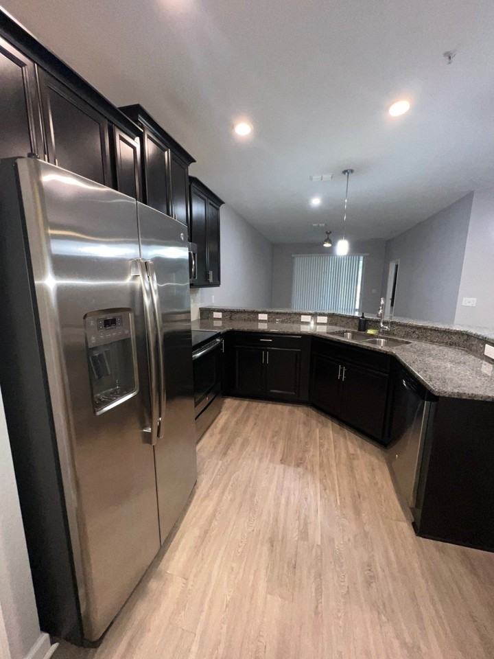 3542 Fairwaters Ct #E - Photo 2 of 29