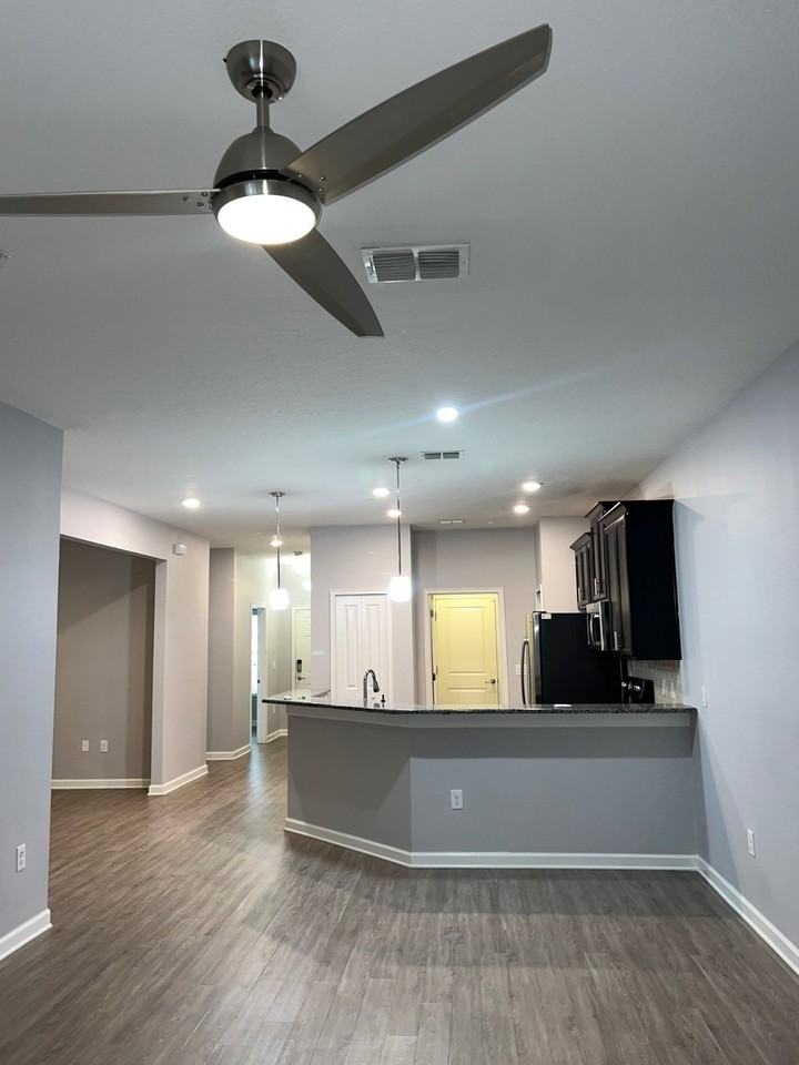 3542 Fairwaters Ct #E - Photo 4 of 29