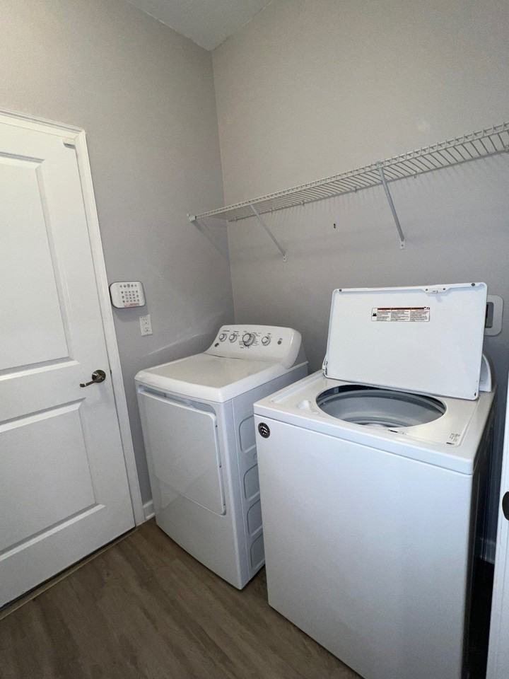 3542 Fairwaters Ct #E - Photo 6 of 29