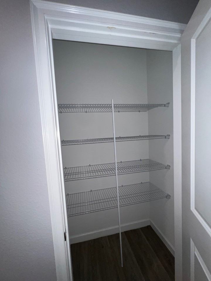 3542 Fairwaters Ct #E - Photo 7 of 29