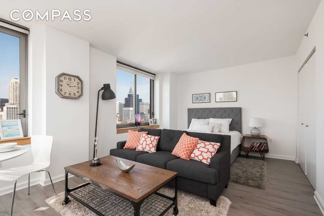 35 W 33rd St #31A - Photo 4 of 24