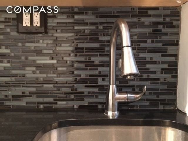 30 Cornelia St #3 - Photo 4 of 6