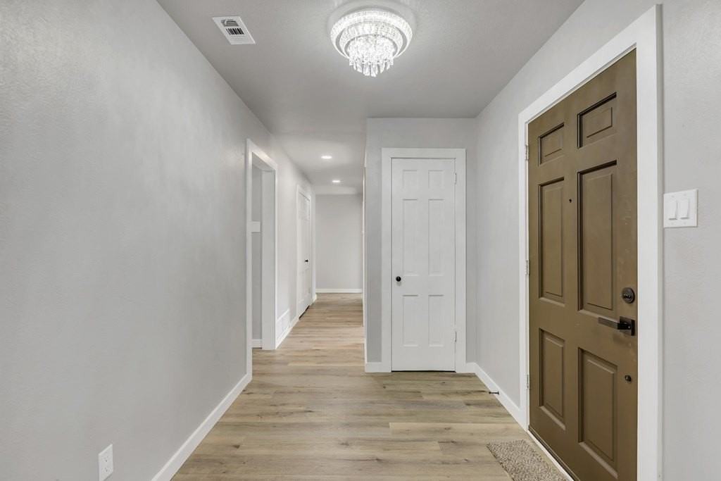 1426 Cumberland Rd - Photo 5 of 27