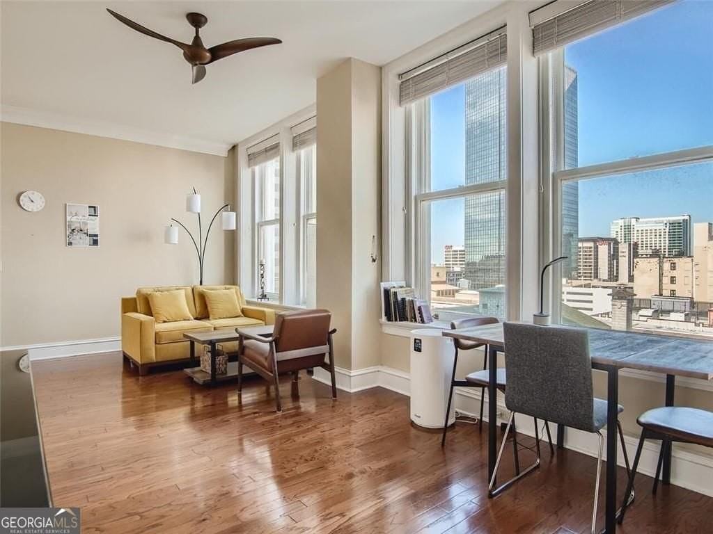 57 Forsyth St Nw - Photo 2 of 13