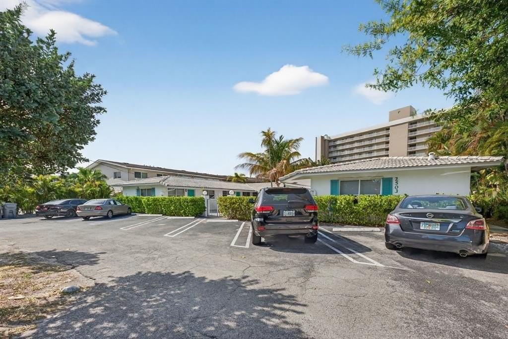 2503 N Ocean Blvd #6 - Photo 2 of 18