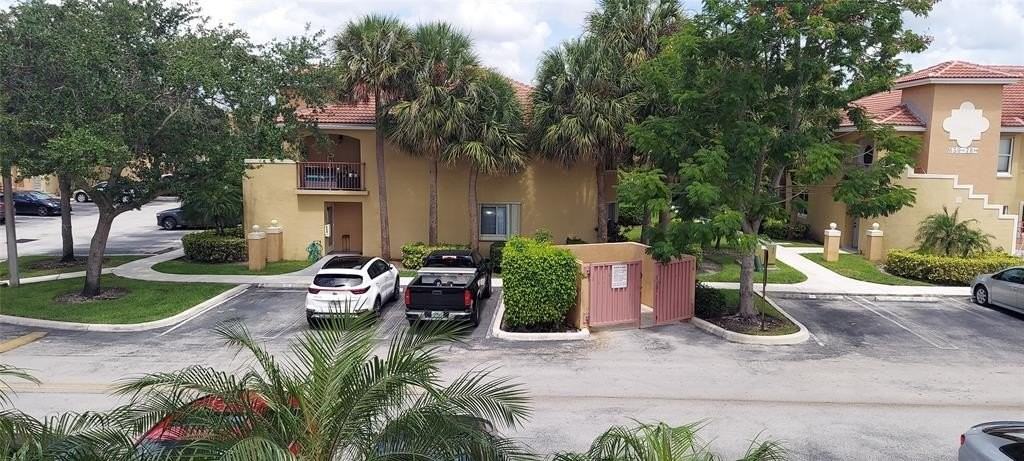 621 Nw 78th Ter #205 - Photo 2 of 23