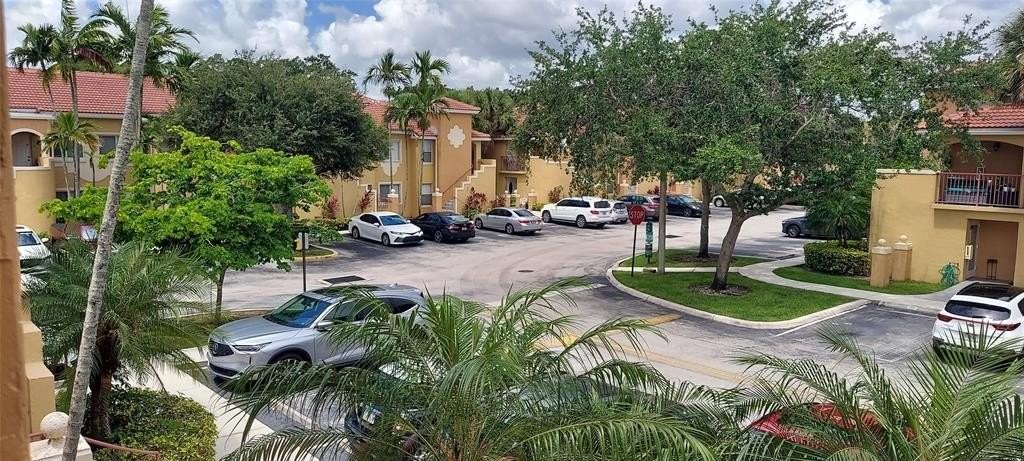 621 Nw 78th Ter #205 - Photo 3 of 23