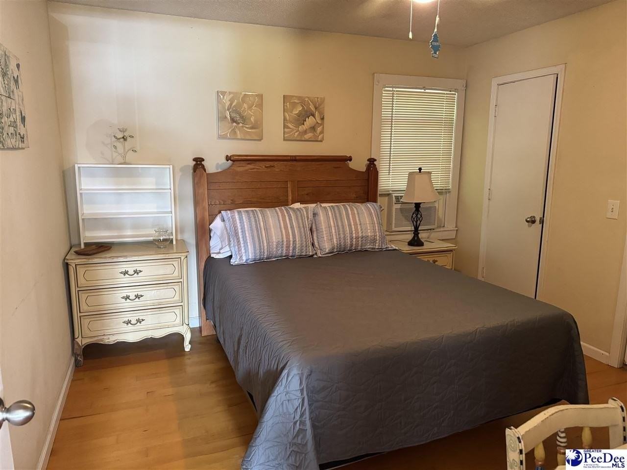 2301 S Irby St Apt C - Photo 2 of 8