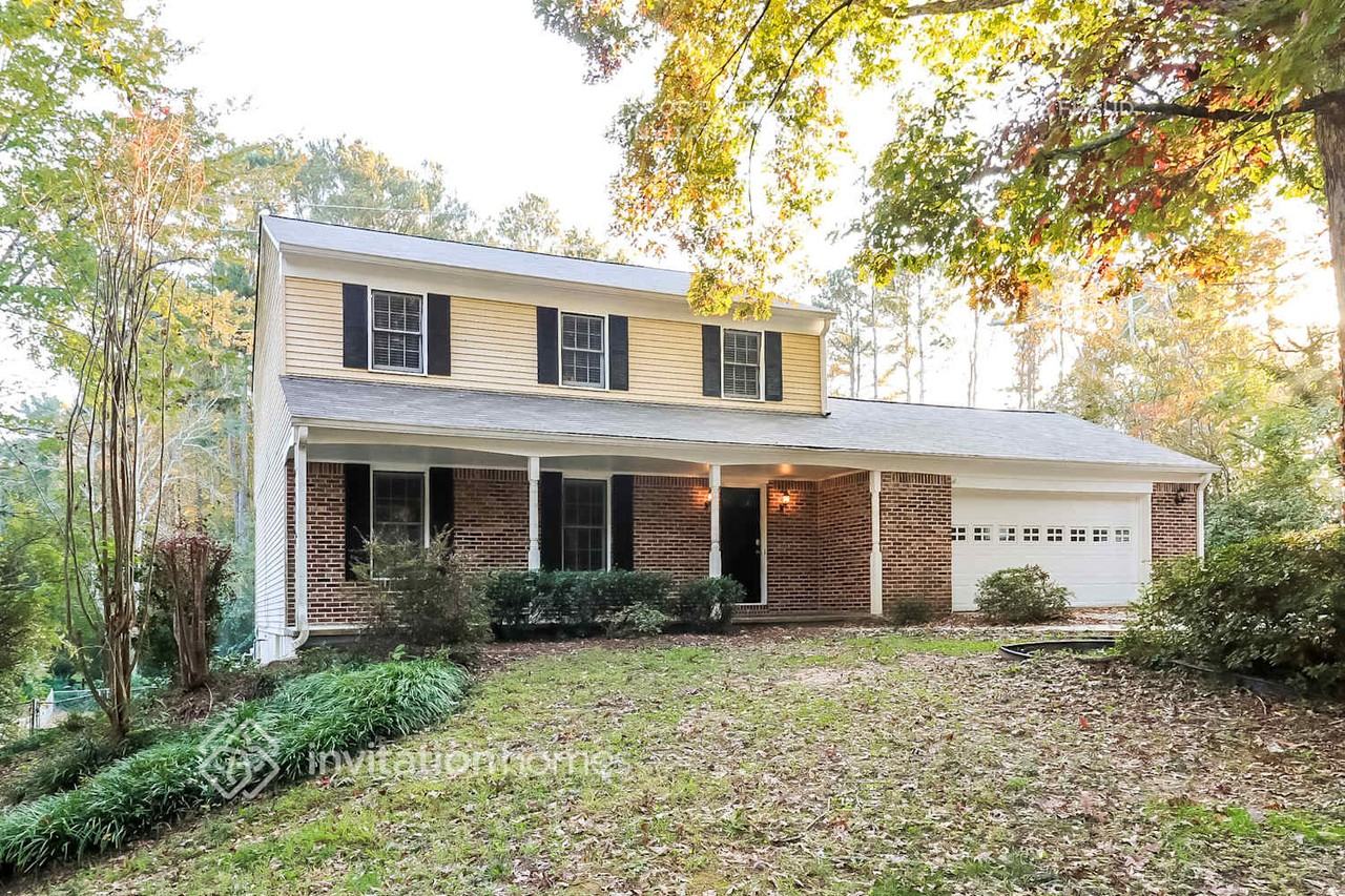 2550 Raintree Way Ne - Photo 2 of 17