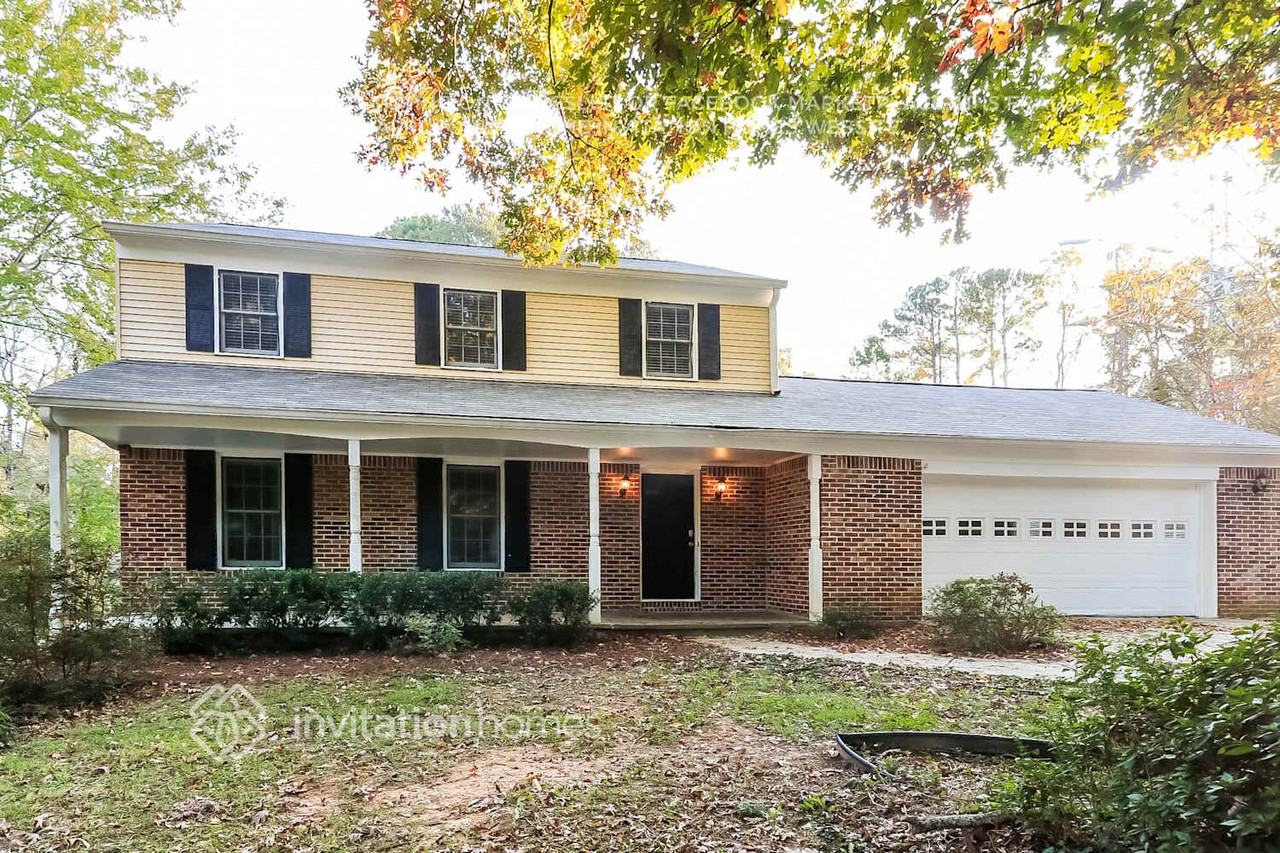 2550 Raintree Way Ne - Photo 3 of 17