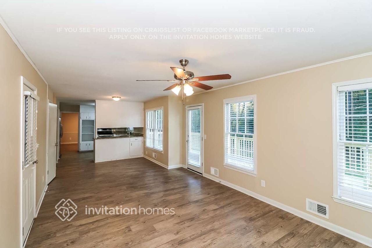 2550 Raintree Way Ne - Photo 5 of 17