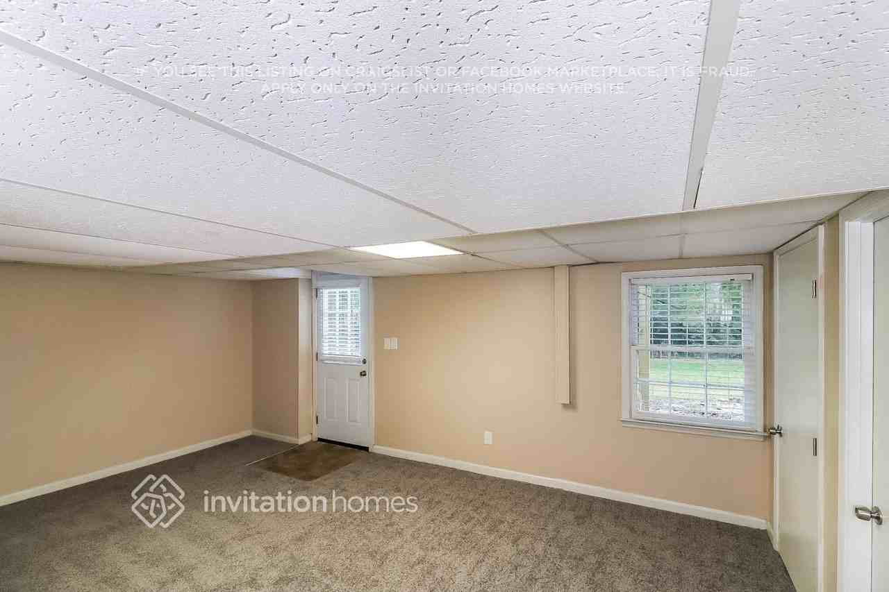 2550 Raintree Way Ne - Photo 7 of 17