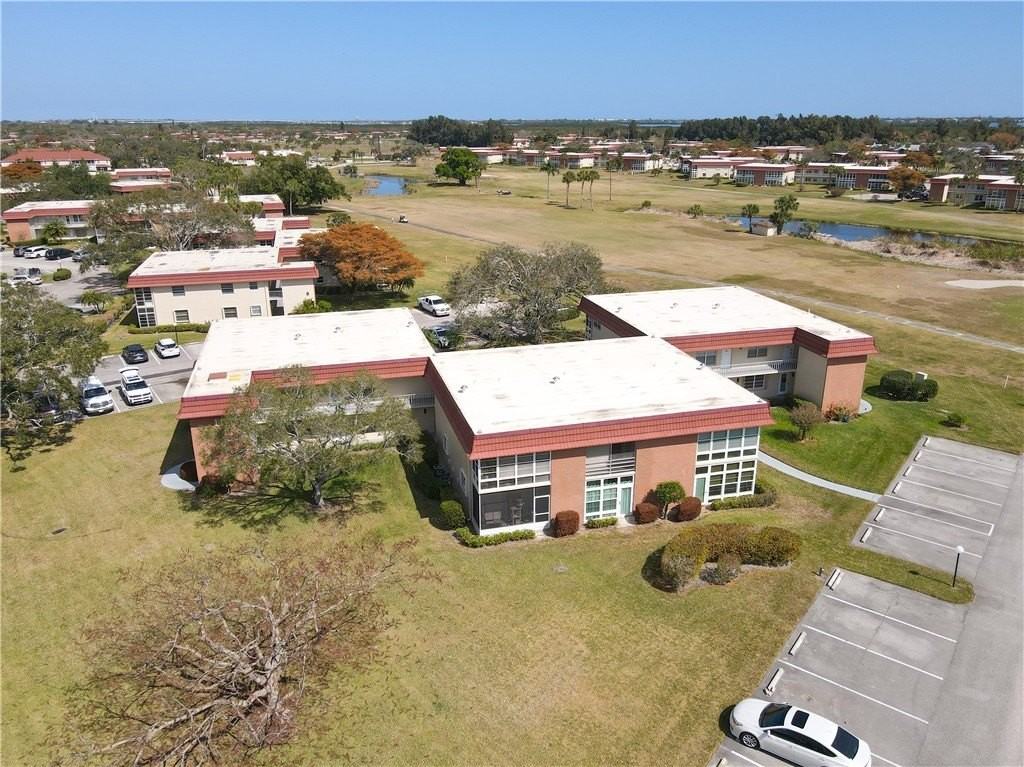 11 Vista Palm Ln Apt 206 - Photo 2 of 31