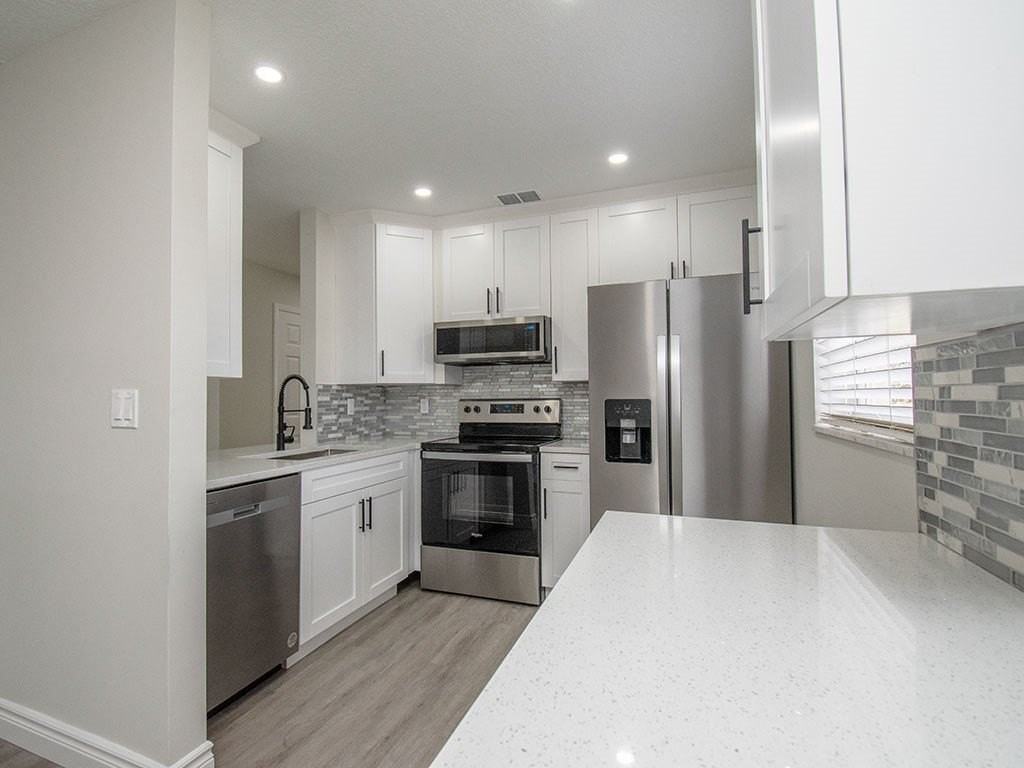 11 Vista Palm Ln Apt 206 - Photo 5 of 31