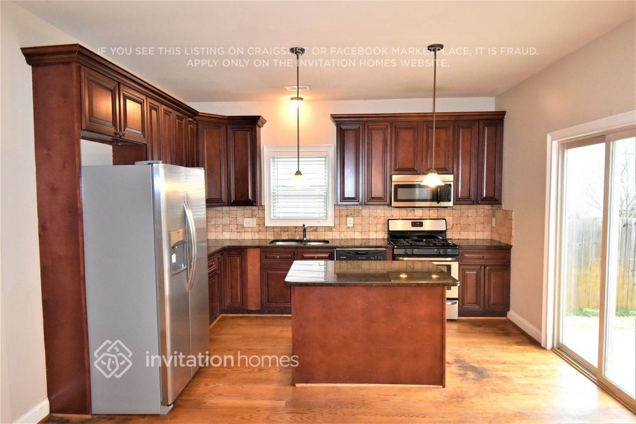 134 Bethany Manor Dr - Photo 5 of 19