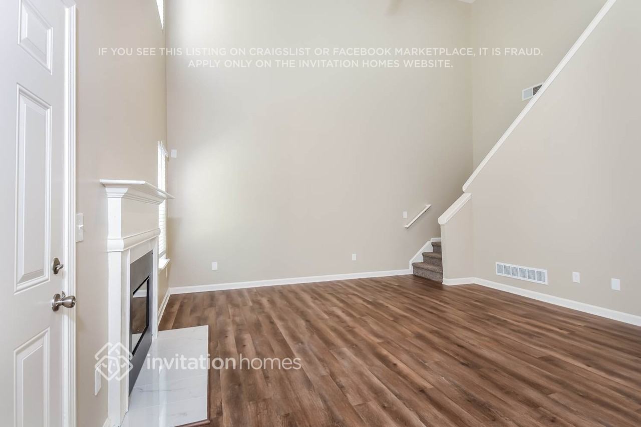 40 Newcomb Trce - Photo 4 of 17