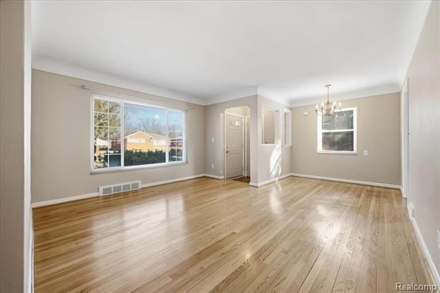 24711 Gardner St - Photo 3 of 19