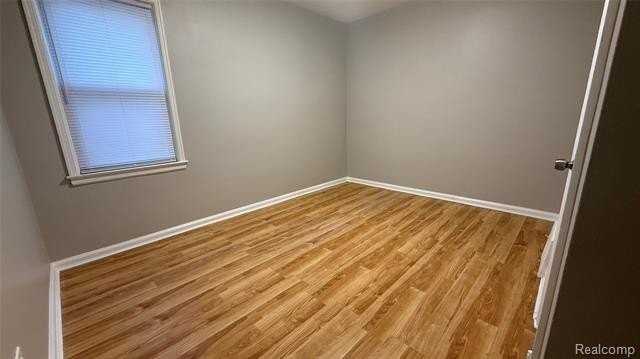 3003 Dudley St - Photo 4 of 16