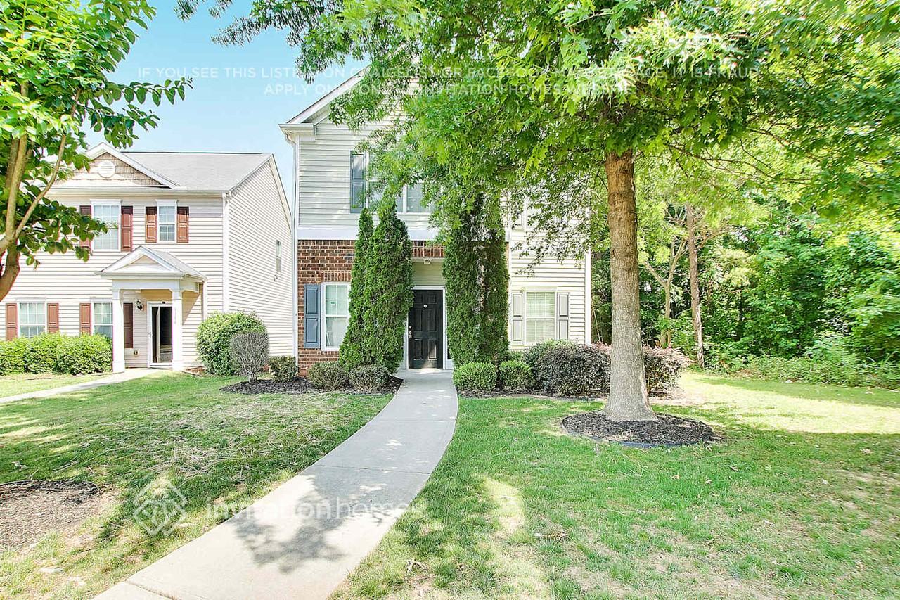 3182 Imperial Cir Sw