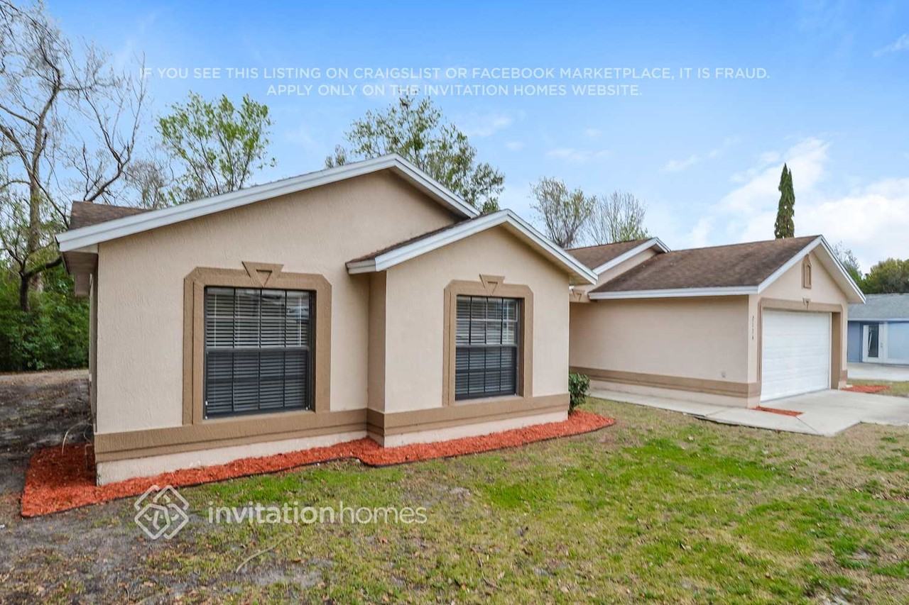 2174 E Gloria Dr - Photo 3 of 17