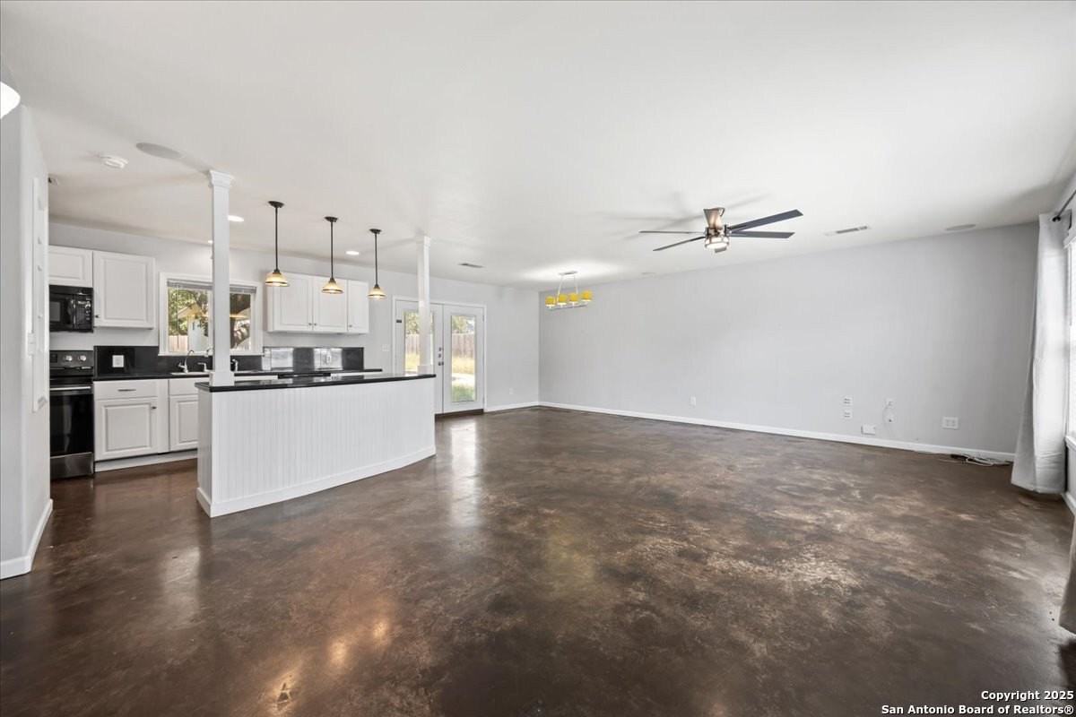 560 Private Road 1515 - Photo 6 of 20