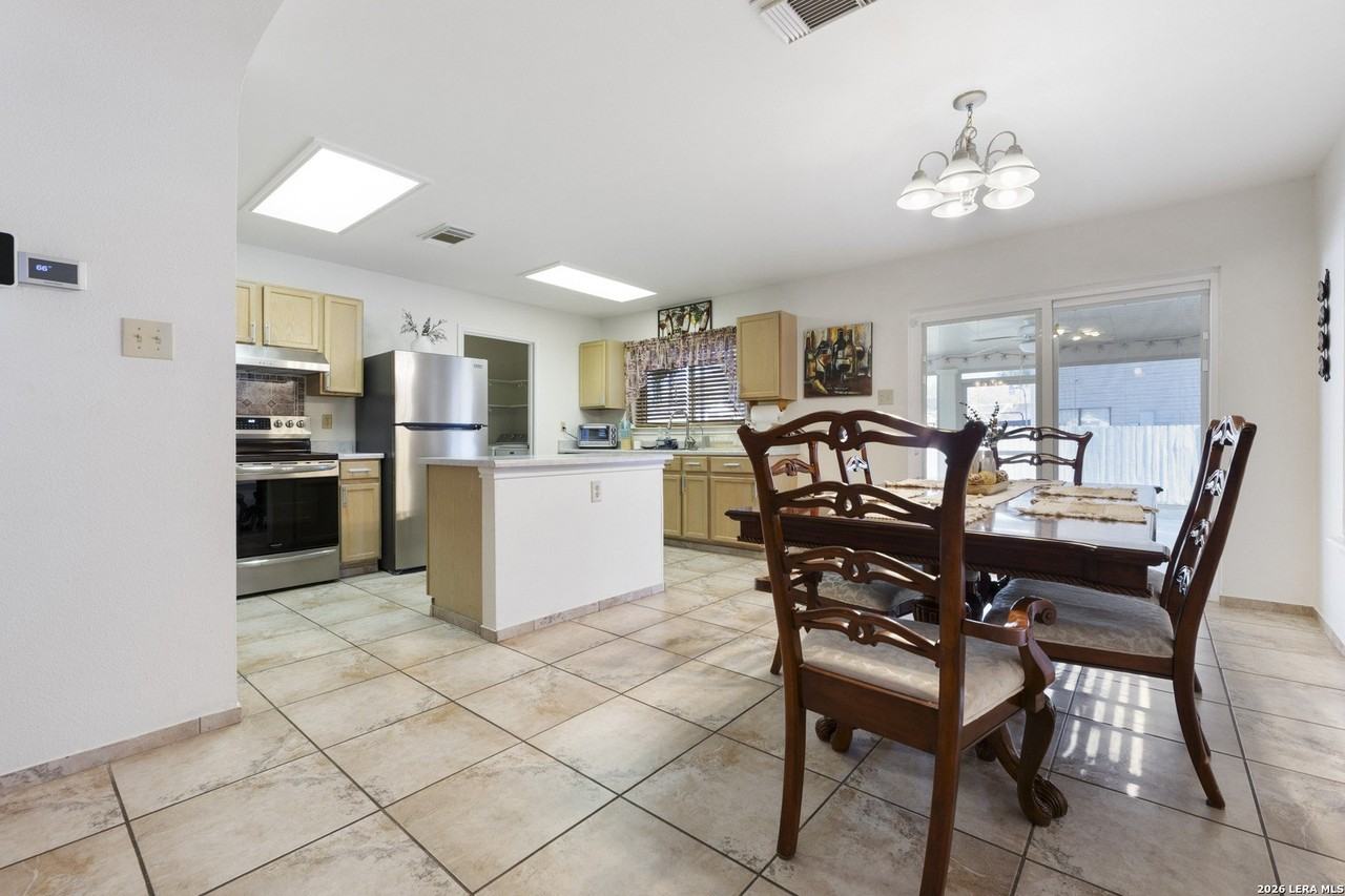 9306 Maverick Pass - Photo 7 of 21