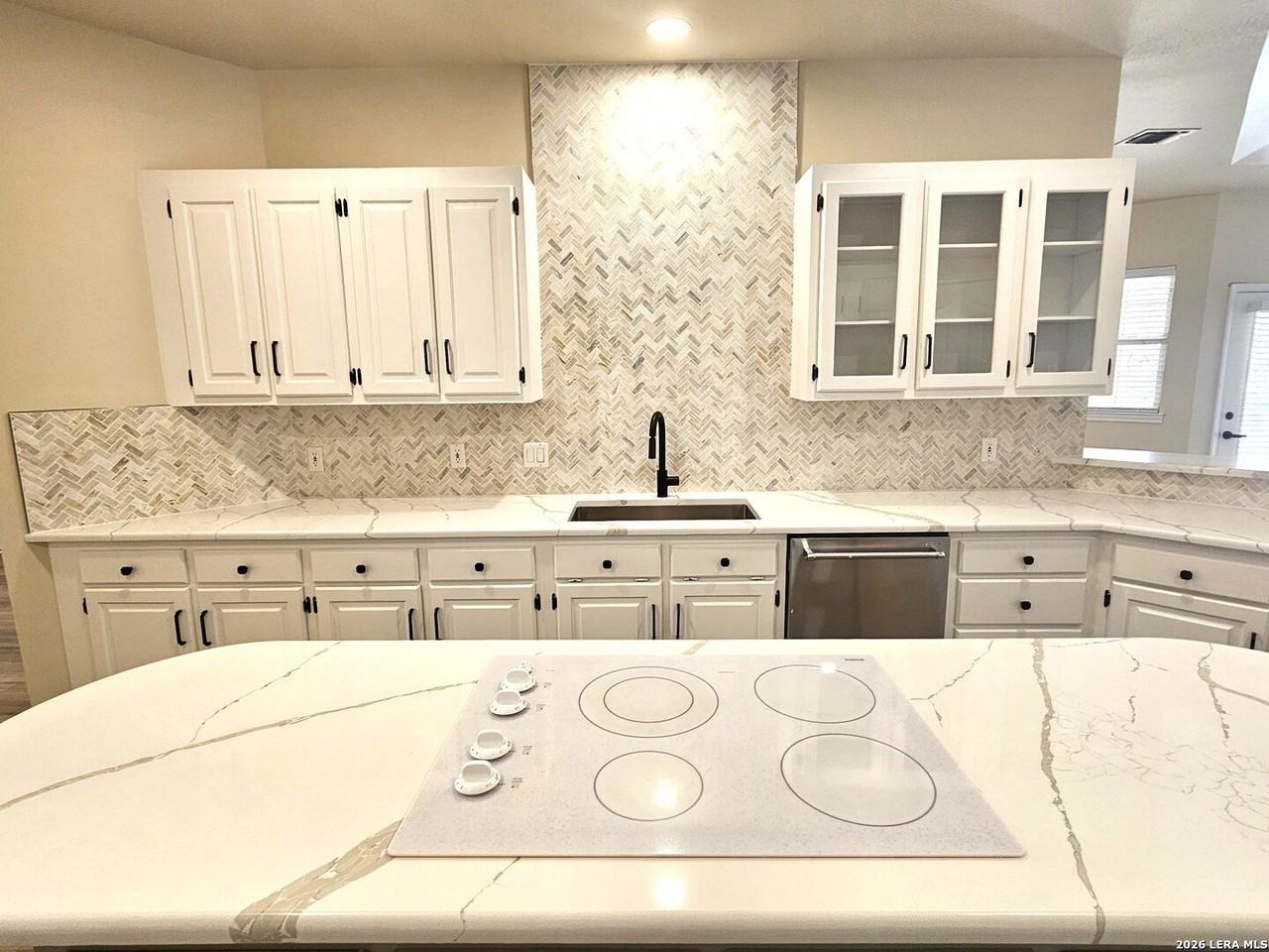 21017 Hickory Bnd - Photo 7 of 48