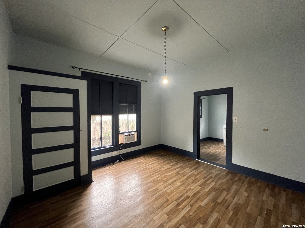 213 Cadwallader St #2 - Photo 6 of 13