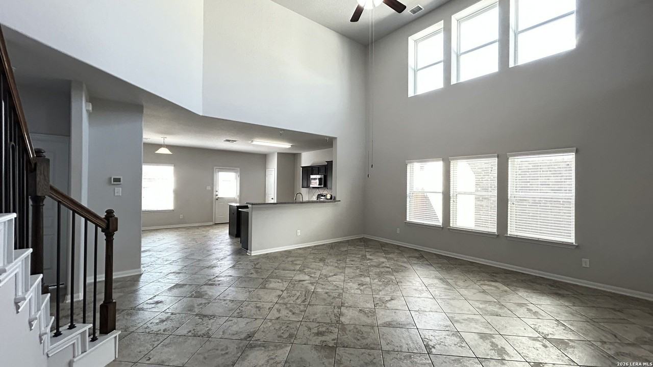 7807 Coolspring Dr - Photo 2 of 37