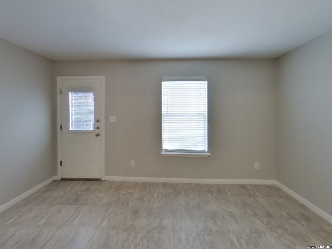 5746 Butch Cyn - Photo 3 of 14