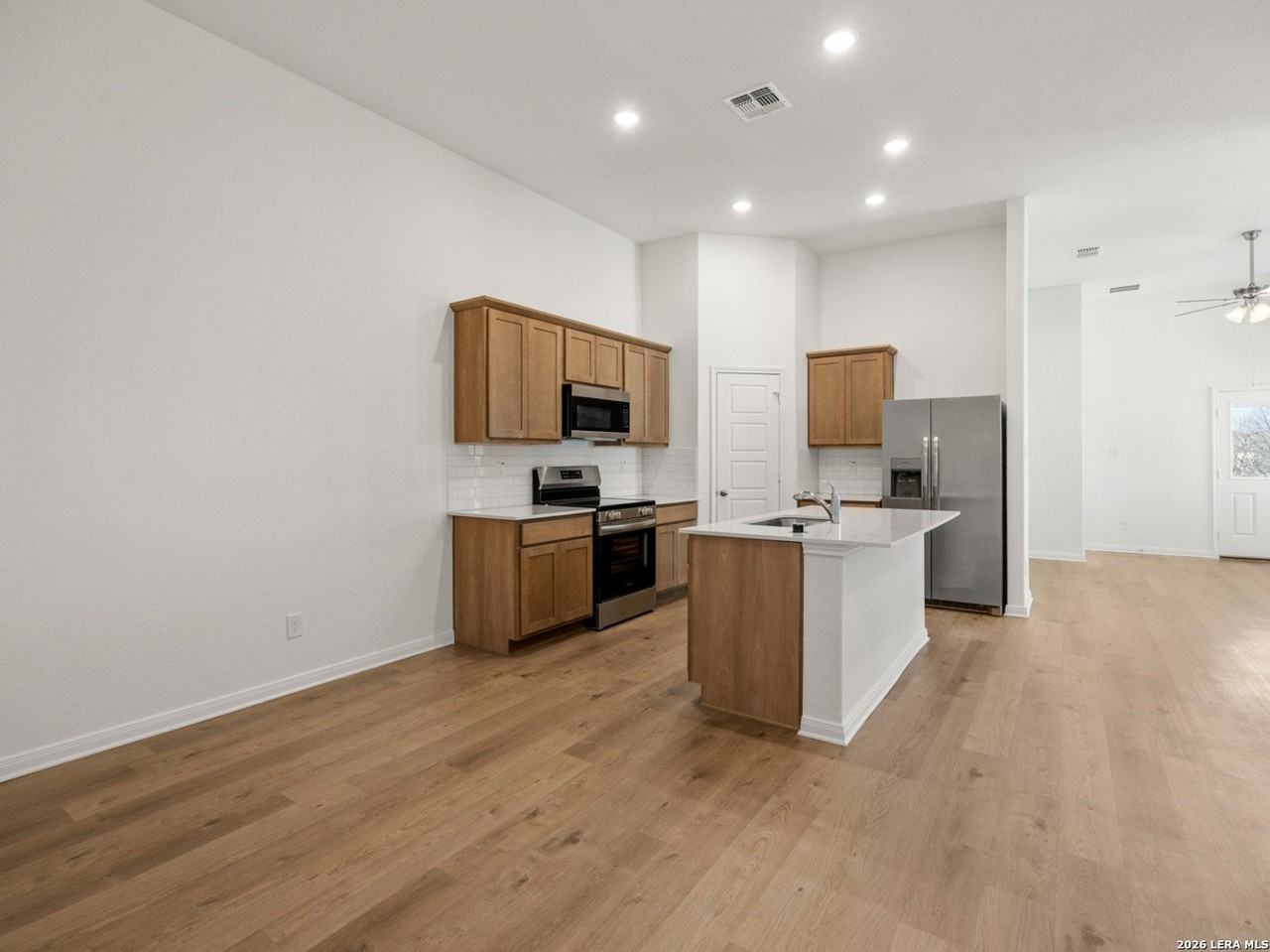 5415 Devils Gate Unit 1 - Photo 2 of 16