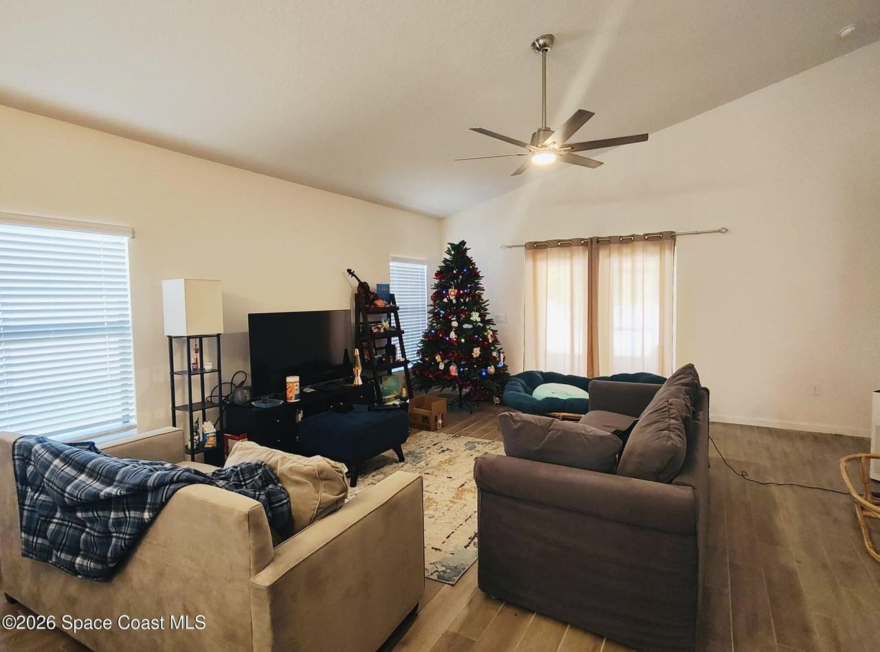 4387 Broomsedge Cir - Photo 3 of 21