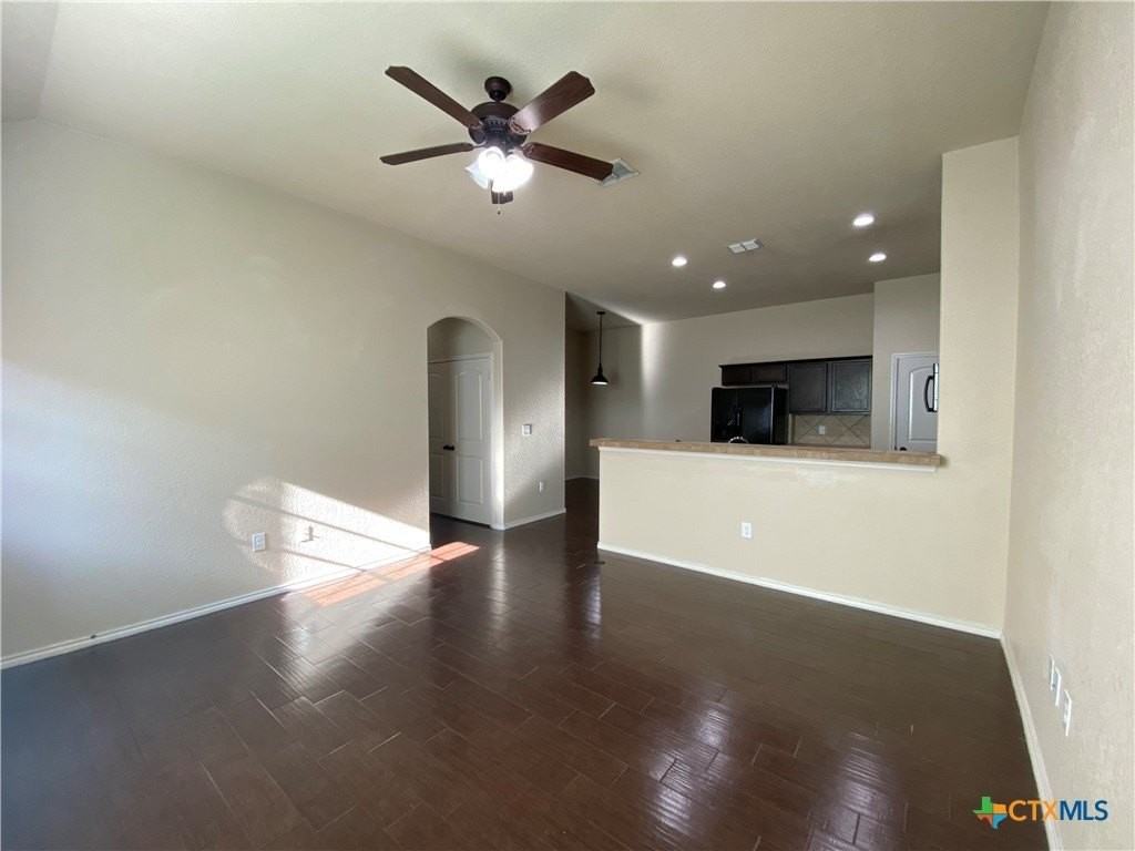 688 Creekside Cir - Photo 5 of 21