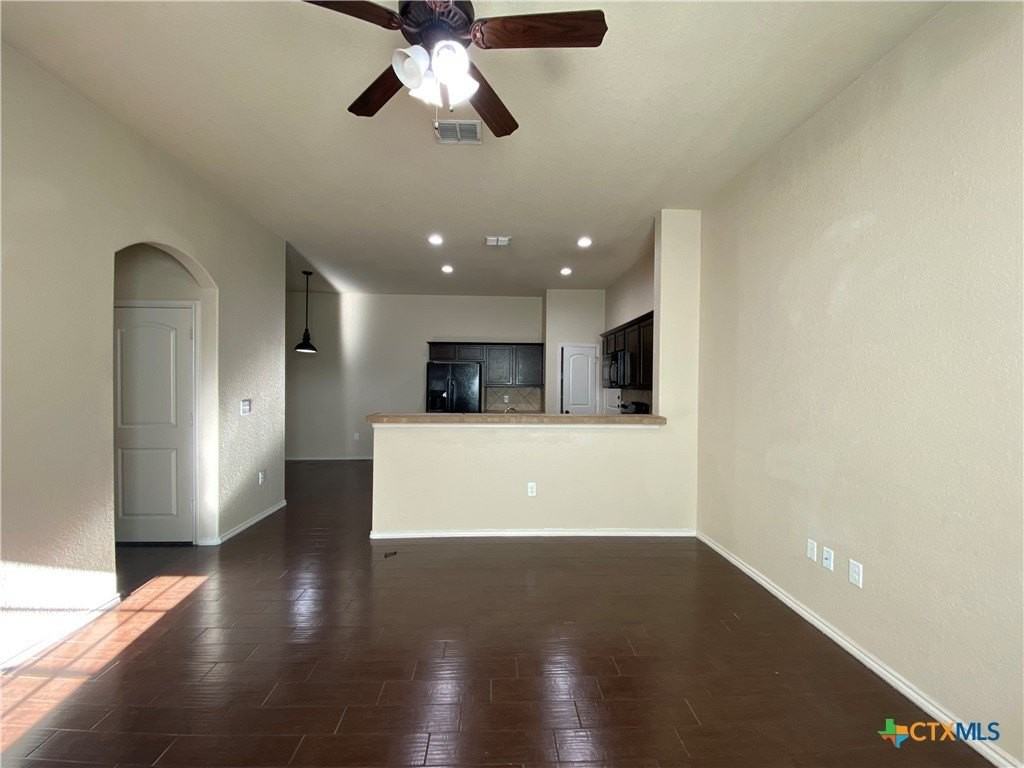 688 Creekside Cir - Photo 6 of 21