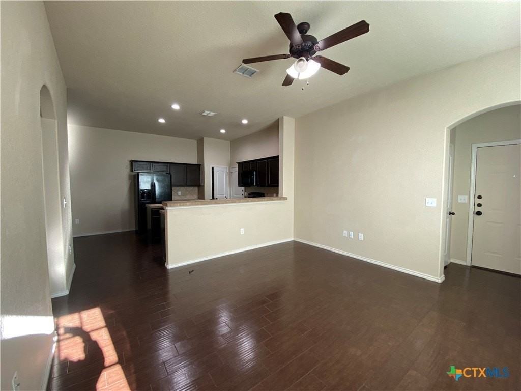 688 Creekside Cir - Photo 7 of 21