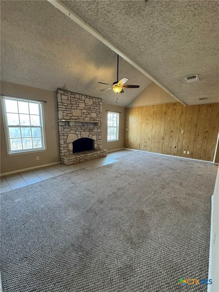 205 Wingate Ct - Photo 2 of 19